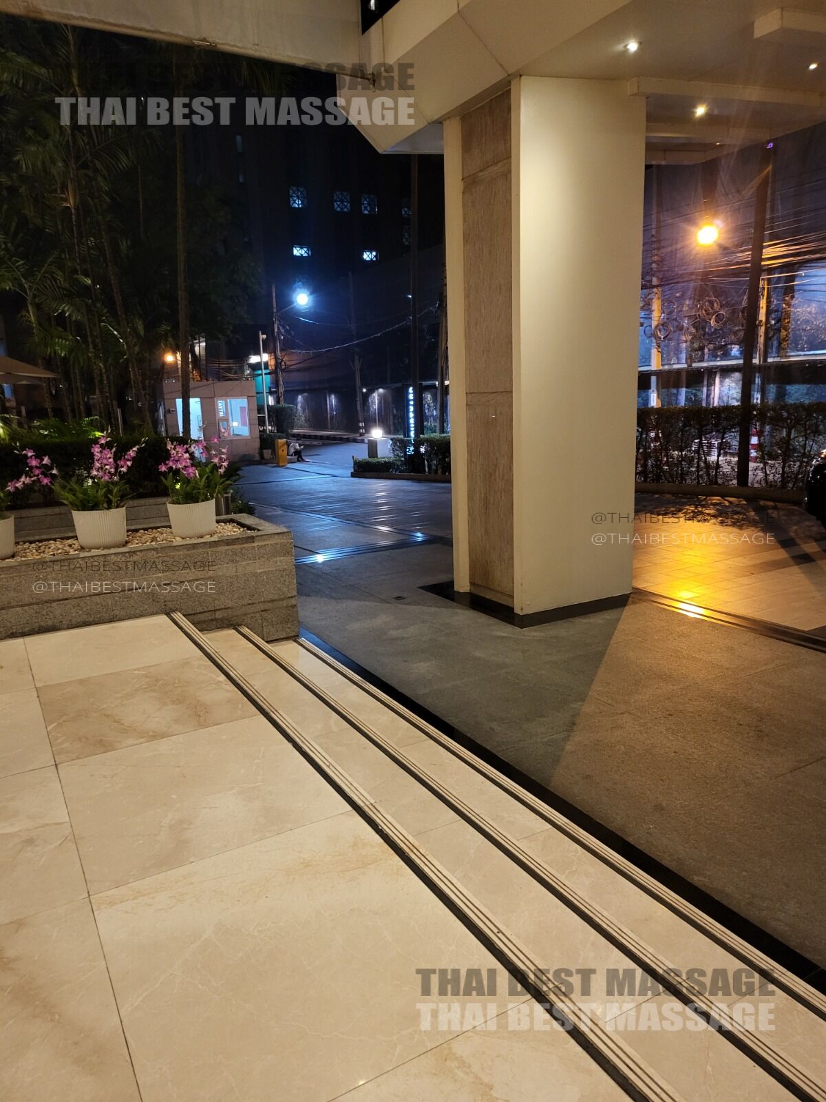 방콕 전문 출장 마사지 서비스 현장