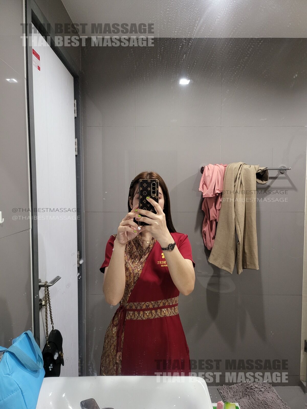 魔法を紐解く：THAI BEST MASSAGEによる完璧な2時間タイマッサージセッションの舞台裏
