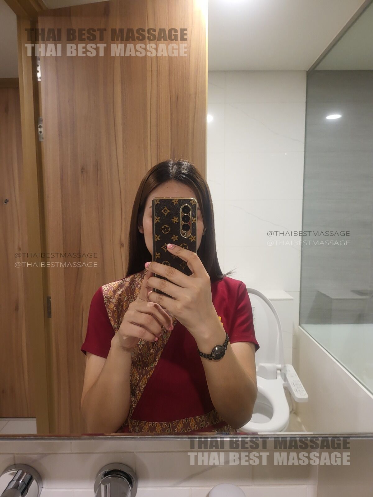 In-Room Thai Massage Experience at Siamese Exclusive 31 with Preaw
