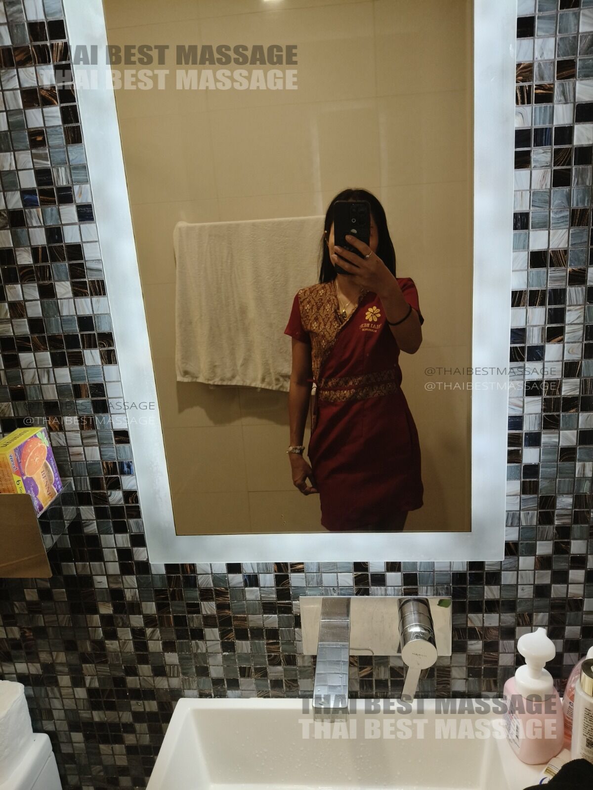 Jessie preparing for the massage session at The Room Sathon